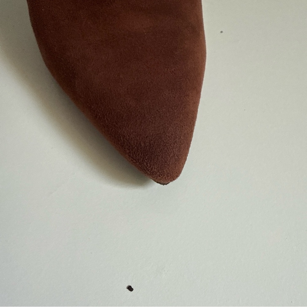 Guess Elegant Brown Suede Ankle Boots - Picture 13 of 14